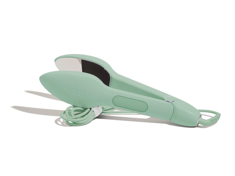 NORI مكواة بخار محمولة نوري بريس للسفر مع ميزة البخار الاختيارية لا حاجة لمكواة الملابس سهلة الاستخدام مع 6 إعدادات للأقمشة تزيل التجاعيد - أخضر
