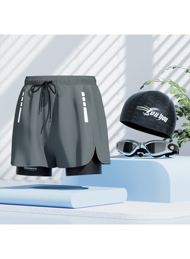 إسكدنيا سروال سباحة رجالي مضاد للإحراج 2023 سريع الجفاف مقاس كبير ملابس سباحة بوكسر احترافية للسباحة في الربيع الحار مجموعة كاملة من المعدات - اللون: رمادي + نظارات سباحة + قبعة سباحة - - Image 1