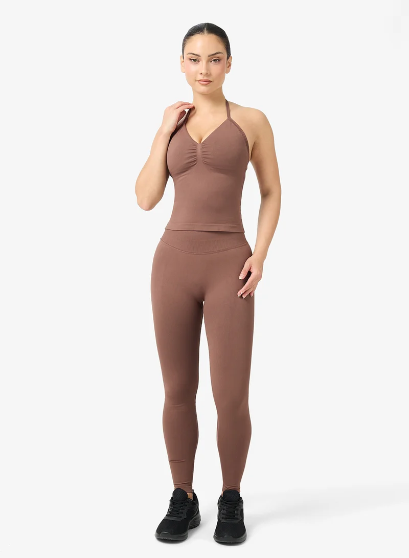 فورورد طقم تانك توب بياقة على شكل حرف  بدون خياطة بلمسة ناعمة وسروال ضيق