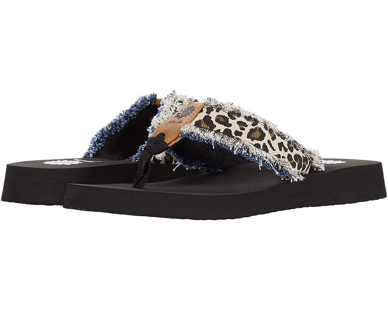 Yellow Box womens Fayth Flip Flop, Cream, 9.5 US - Image 3