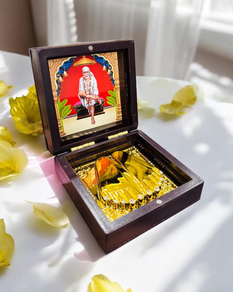 WARMINGO DE Sai Baba Pocket Temple Charna Paduka Shirdi Mandir | Gold Plated Box God Idol Bhagwan | Diwali Gift Item | Jai Sai Ram | Religious Gift for Mom & Dad (SAI Baba) - Image 2