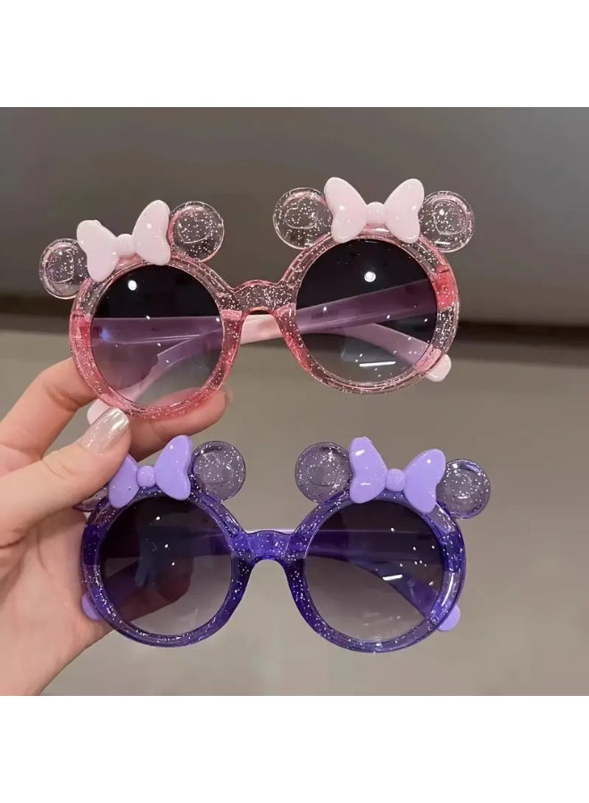 سينت هاوس طقم نظارات ديزني فاشون ميكي وميني - تصميم كرتوني أنيق بإطار بنفسجي ووردي، وعدسات، مثالي لعيد الفصح وعيد الحب والمواليد | هدية مثالية للعائلة والأصدقاء أو الشركاء للاستخدام اليومي (يشمل جرابًا للنظارات) ونظارات شمسية - Image 1