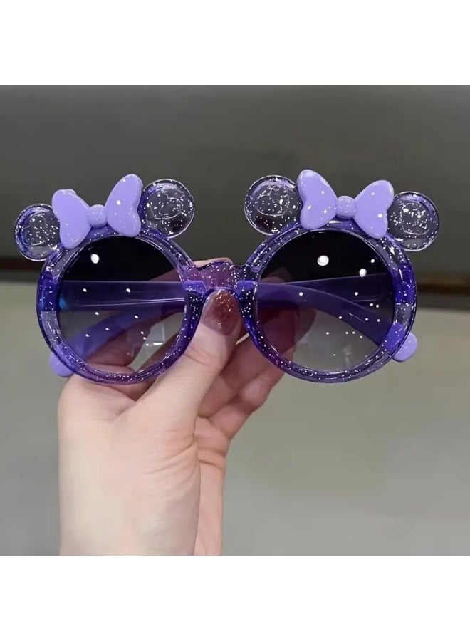 سينت هاوس طقم نظارات ديزني فاشون ميكي وميني - تصميم كرتوني أنيق بإطار بنفسجي ووردي، وعدسات، مثالي لعيد الفصح وعيد الحب والمواليد | هدية مثالية للعائلة والأصدقاء أو الشركاء للاستخدام اليومي (يشمل جرابًا للنظارات) ونظارات شمسية - Image 4