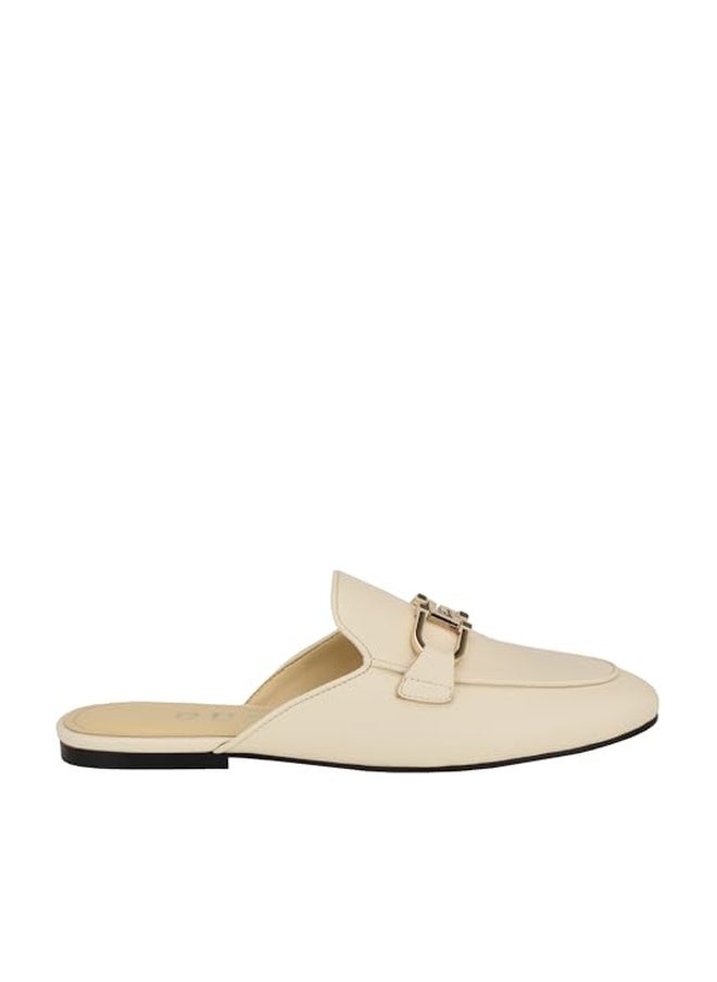 GUESS حذاء مولي BOMMIYA من GUESS للنساء، كريمي 150، 7 - Image 1