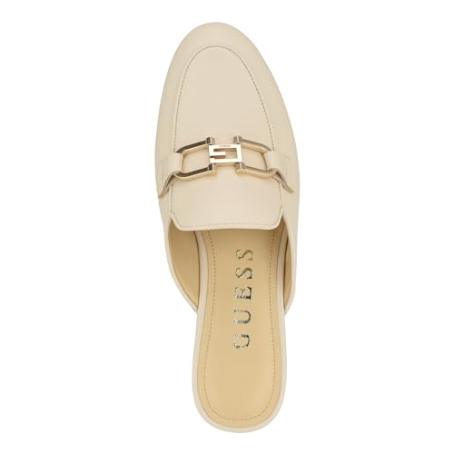 GUESS حذاء مولي BOMMIYA من GUESS للنساء، كريمي 150، 7 - Image 2