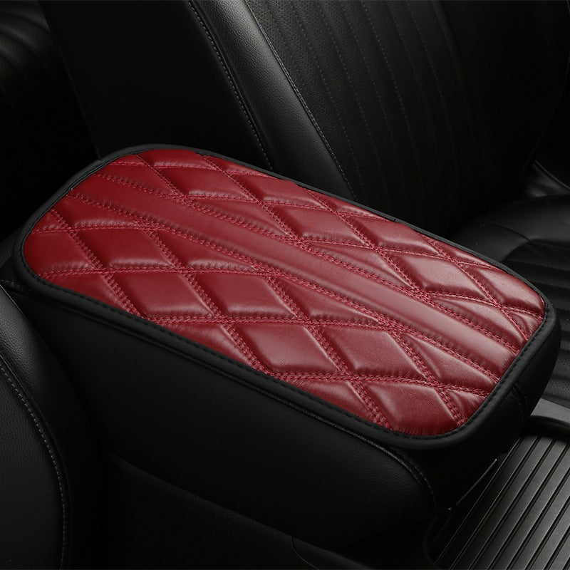 Premium Nappa leather with soft, delicate and tough texture, premium armrest box pad. - Image 4