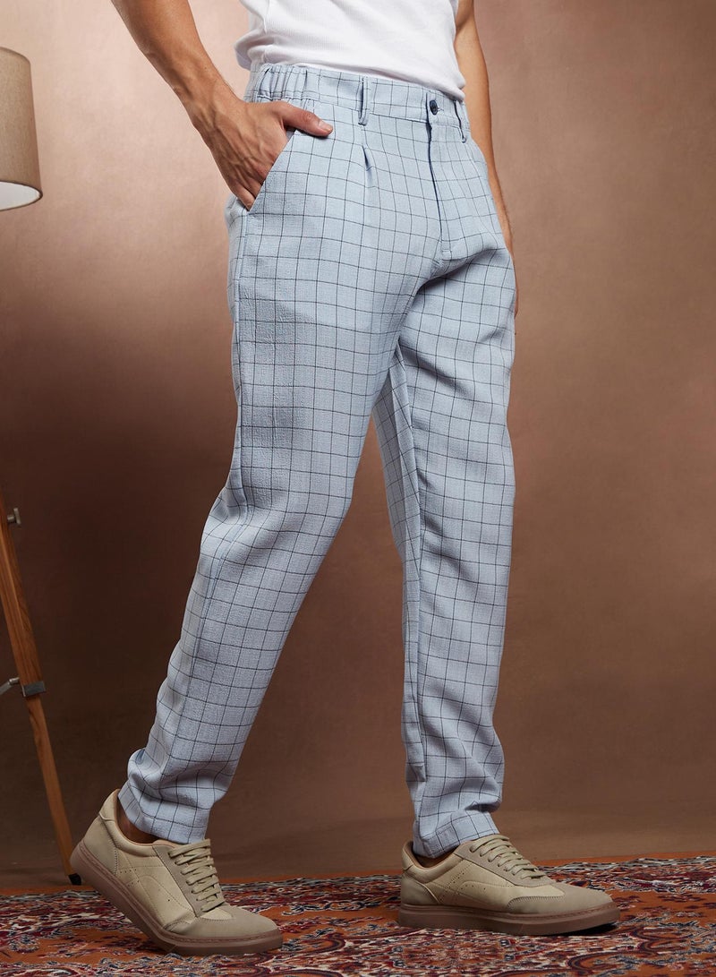Campus Sutra Campus Sutra Men's Cloud Grey Graph Tailored Trousers For Casual Wear | Mid-Rise | Regular Fit | Button Closure | Trousers Crafted With Comfort Fit For Everyday Wear  - Image 3