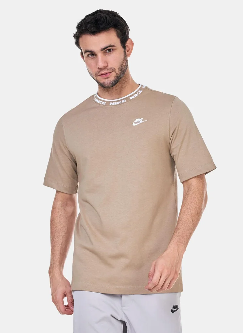 Nike Men's Sportswear Club T-Shirt