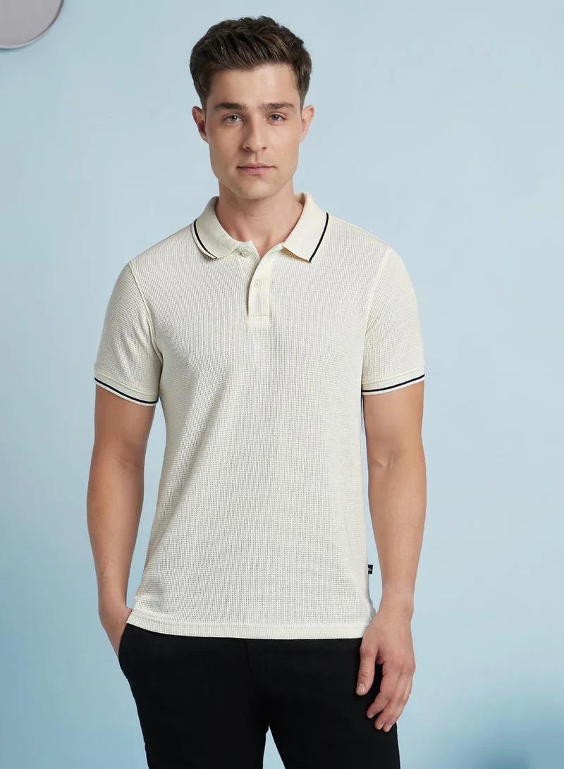 Dennis Lingo Men's Off White Cotton Blend Solid Regular Fit T-Shirt