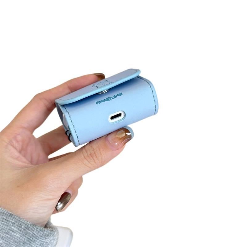 حافظة حماية متوافقة مع سماعات AirPods Pro / سماعات AirPods 3 / سماعات AirPods 1 / 2 جلدية مع غطاء صلب باللون أزرق وحماية من الخدش وحمل يومي خفيف خفيف الوزن - Layan Lure - Image 5