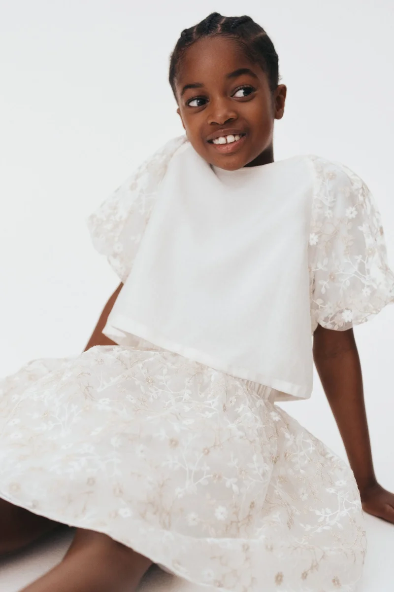 اتش اند ام بلوزة بأكمام منفوخة