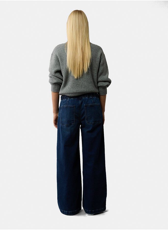 American Eagle - AE Dreamy Drape Cozy Low-Rise Baggy Wide-Leg Jean - Image 1