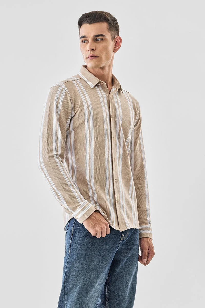 سنيتش قميص محبوك مخطط بقصة عادية