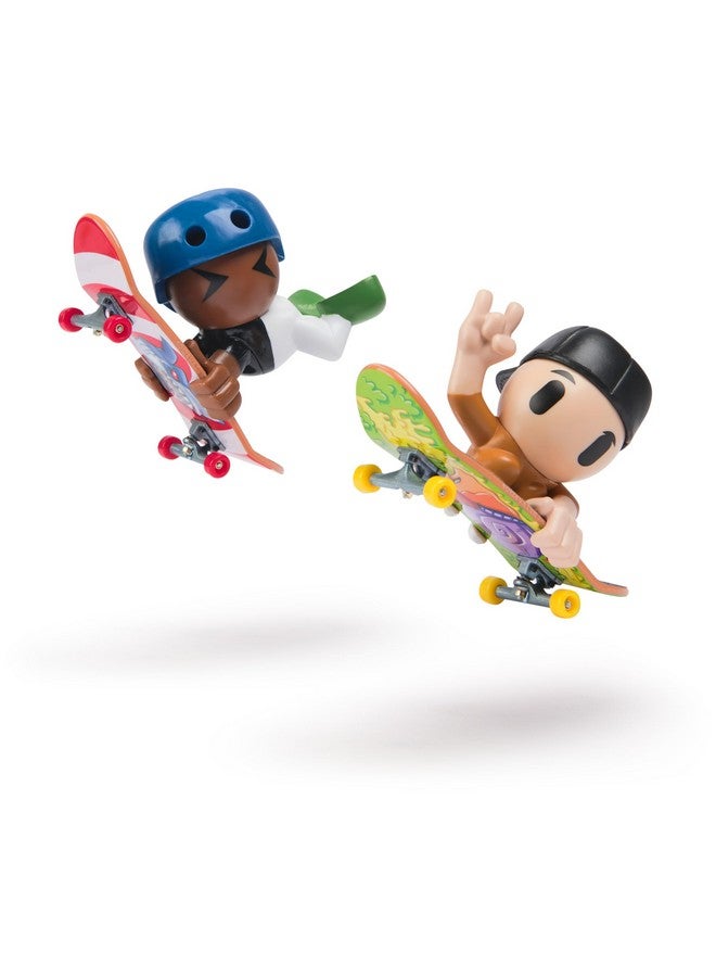 Tech Deck Sk8 Crew, 2-Pack Exclusive Fingerboards with Assistive Figures, Collectible and Customisable Mini Skateboards, Kids’ Toys for Ages 5 and up (Styles May Vary) - Image 5
