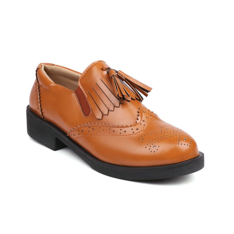 Cloth Shoes Women'S New Retro British Style Flat Burned Flower Tassel Loafers One-Pedal Shoes - Image 2