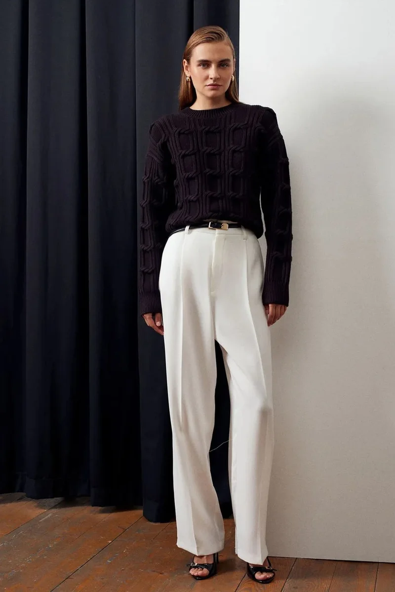 Dilvin Black DILVIN Textured Crew Neck Knit Sweater for Women | Best Price UAE