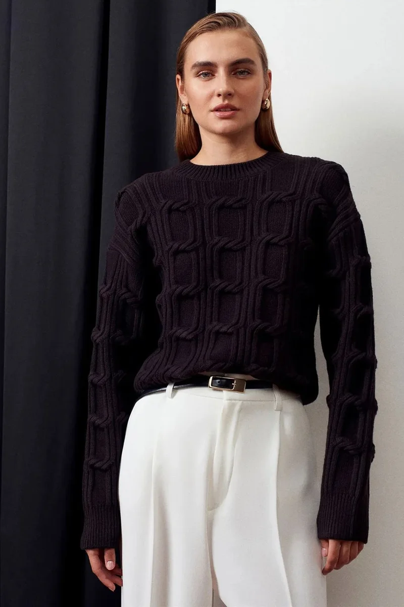 Dilvin Black DILVIN Textured Crew Neck Knit Sweater for Women | Best Price UAE