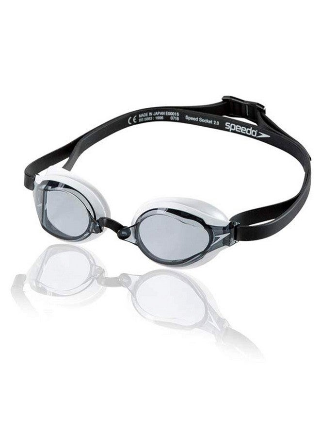 سبيدو نظارات السباحة Speedo Speed Socket 2.0 للجنسين والكبار، باللون الأبيض/الأسود، مقاس واحد - Image 1