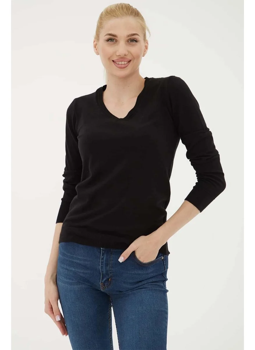 Fashion Friends Women's V Neck Sweater