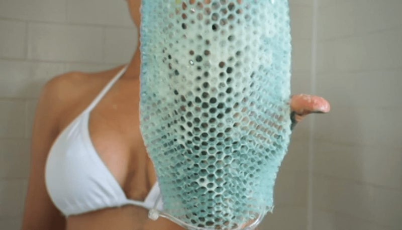 Supracor Stimulite Dual-Sided Bath Mitt - Lavender side (softer texture) Green side (firmer texture) - Image 4