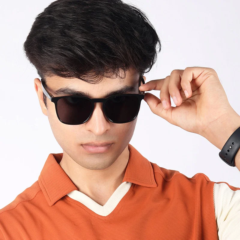 Woggles Black Polarized Square Sunglasses