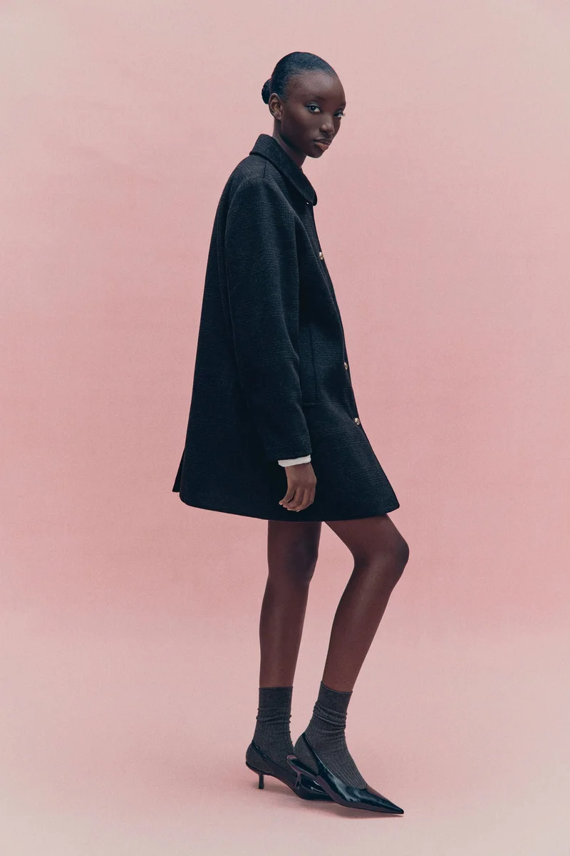 اتش اند ام معطف قصير من مزيج الصوف