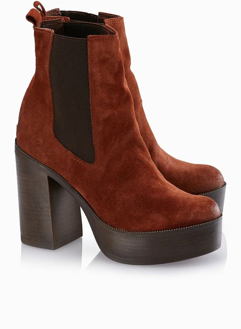 TOPSHOP HOLLY '70s Chunky Heel Boots