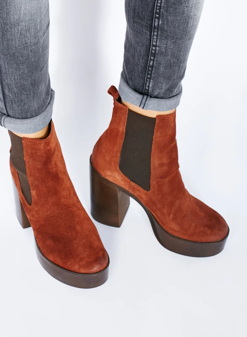 TOPSHOP HOLLY '70s Chunky Heel Boots