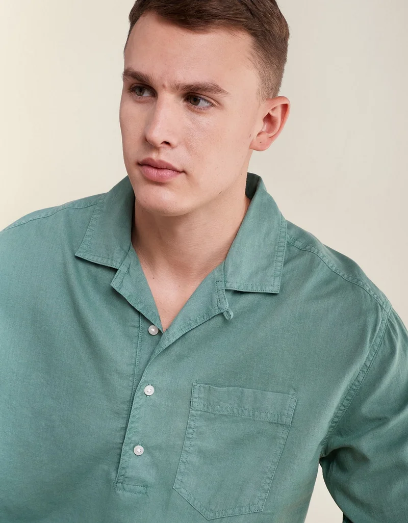 American Eagle  AE Relaxed Fit Linen-Blend Popover Shirt for Men | Best Price UAE