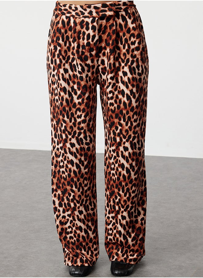 trendyol Brown Leopard Patterned High Waist Pleated Wide Leg Trousers with Velcro Belt TWOAW24PL00177  - Image 4