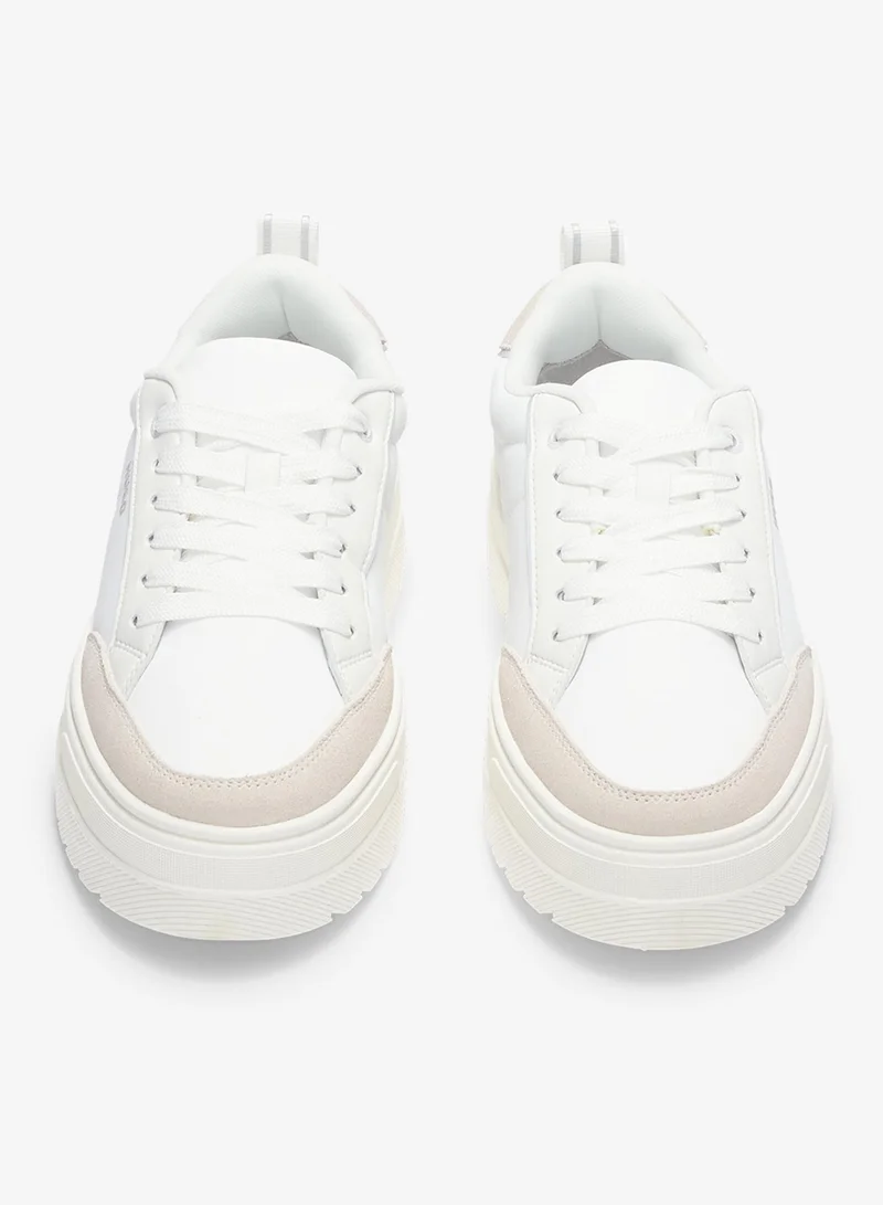 هوجو سنيكرز منصة بلمسات جلد سويدي