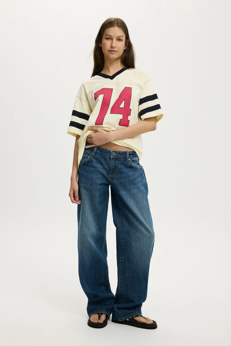 Cotton On V NECK OVERSIZED GRAPHIC TEE