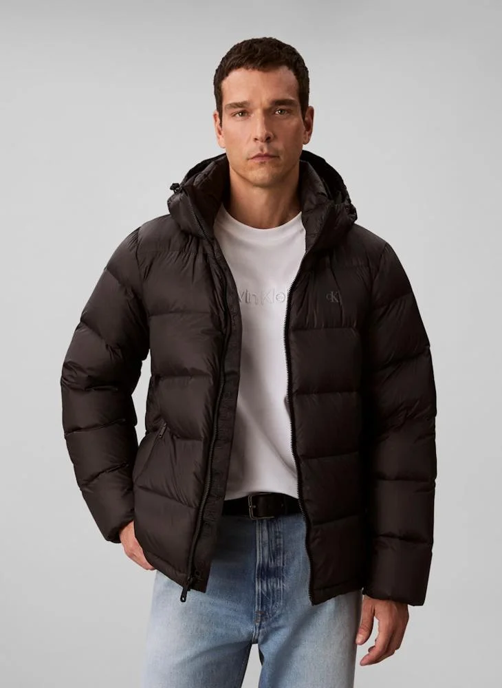 كالفن كلاين جينز جاكيت بسحاب وأكمام طويلة من النايلون