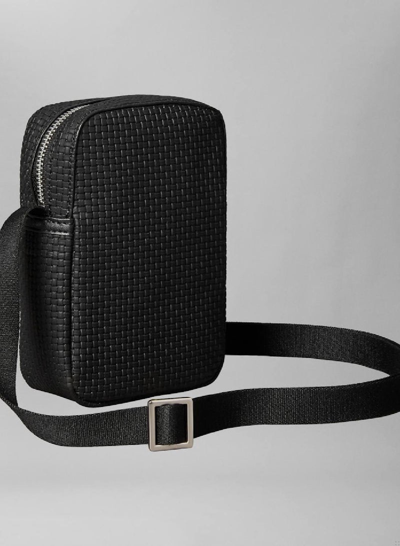 كالفن كلاين حقيبة ريبورتر بتصميم نحيف - Image 3