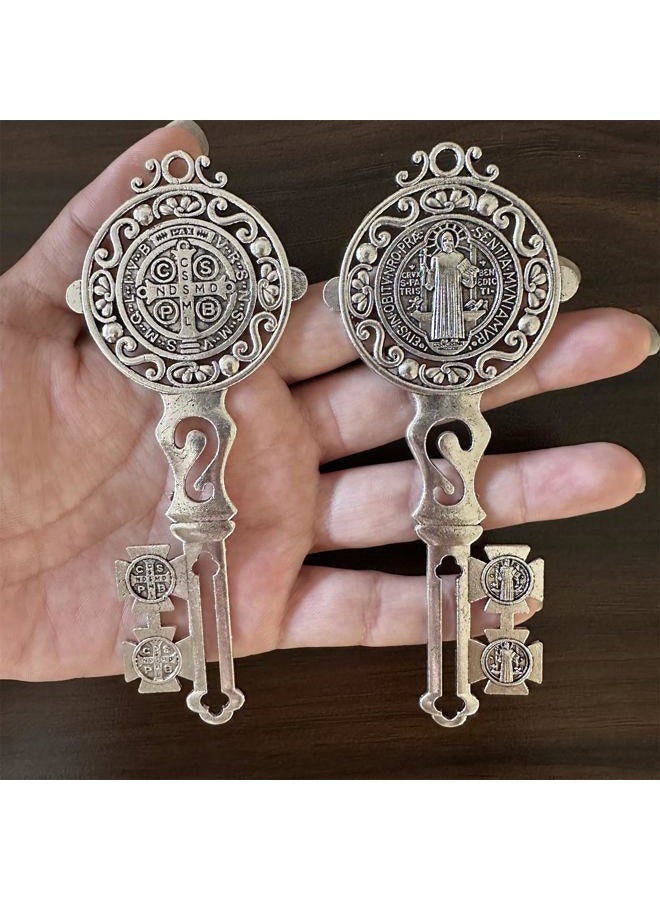 Bovemee طقم 2 قطعة من ميدالية القديس بنديكت مزدوجة الجوانب 4.9 بوصة × 2.9 بوصة بركة المفتاح للحماية - ميدالية سان بينيتو لتعليق المنزل والباب - حامل حائط هدايا عيد الفصح الكاثوليكي - هدية مفتاح سان بينيتو - Image 1