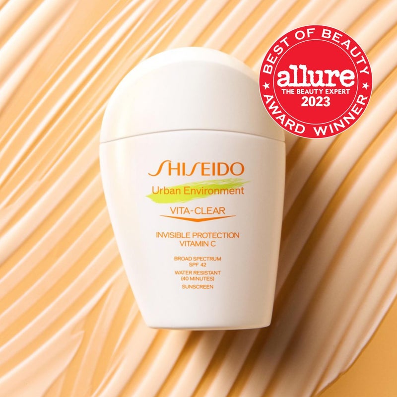 Shiseido Urban Environment Vita-Clear Sunscreen SPF 42 - Invisible Formula with Vitamin C - No-Shine, Makeup Effect for 8 Hours - Non-Comedogenic - 30 mL - Image 2