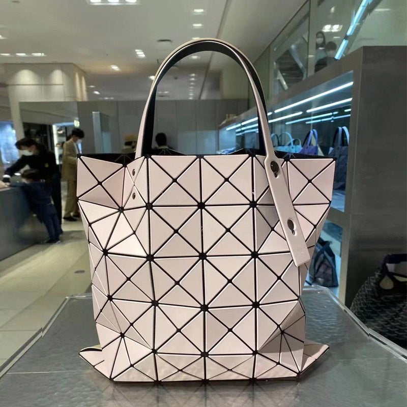 Classic 6 Japanese original women''s bag rhombus frosted portable shoulder tote bag wholesale foreign trade explosion generation - Image 2