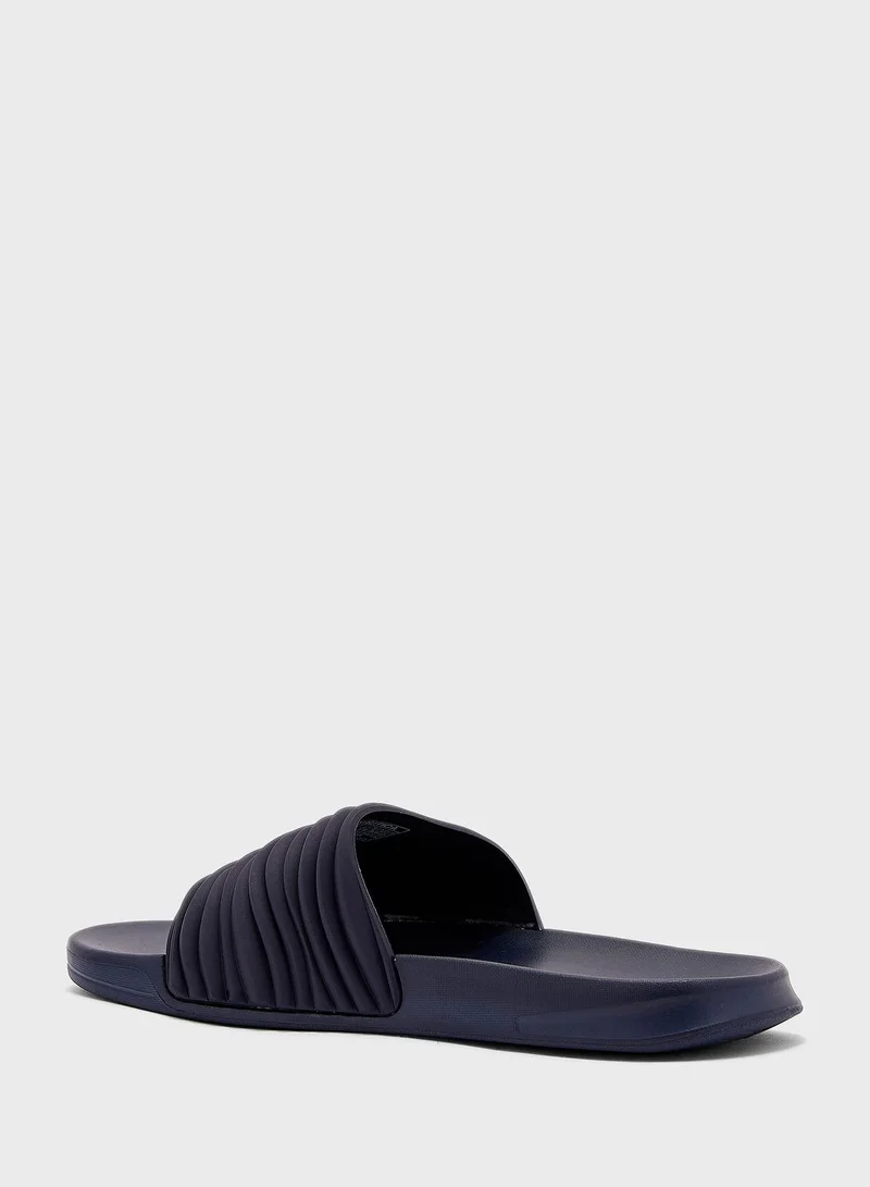 Nautica Loch Logo Slides