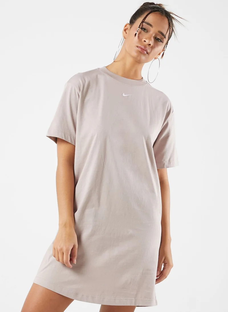 Nike Nsw Essential T-Shirt Dress