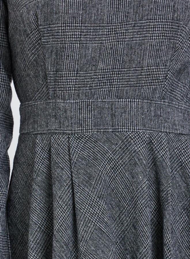 ستايلي فستان ميدي بطبعة مربعات وأكمام طويلة - Image 4