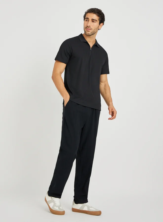 ستايلي Styli Men Black Solid Drawstring Waist Pocket Detail Relaxed Fit Pants