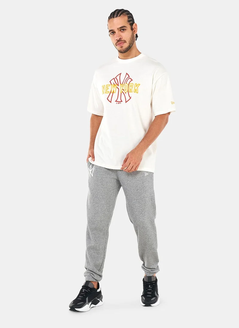 NEW ERA Men's MLB New York Yankees Heritage Oversized T-Shirt