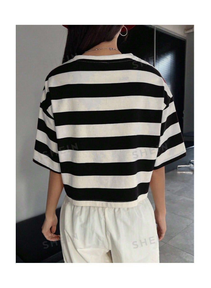 بونكا تي شيرت قصير جرافيك مخطط وعبارة منخفض الاكتاف - Image 2