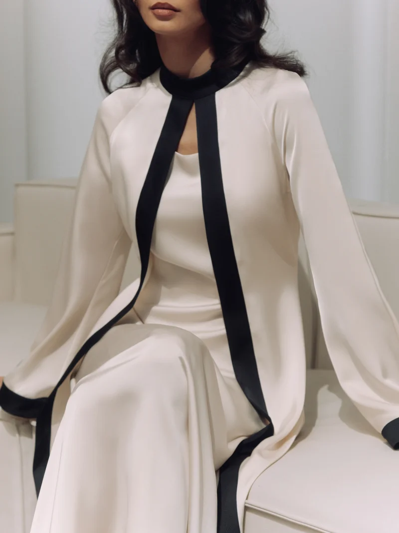 Lichi Maxi dress with a loose cape