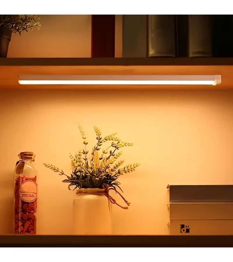 عبوتان من شريط إضاءة LED ذكي قابل لإعادة الشحن عبر USB، بطول 10 سم، ضوء دافئ مع حساس حركة، إضاءة ناعمة، قابل للتثبيت المغناطيسي أو التعليق على الحائط، مناسب للمطبخ والممر وغرفة المعيشة ومناطق التخزين، سهل التركيب. - Image 3