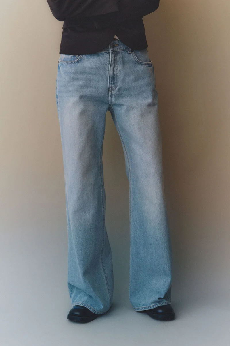 H&M Flared Regular Jeans