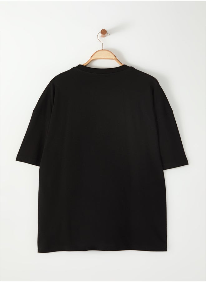 Black Crew Neck Oversize/Wide Model Plus Size T-Shirt - pzsku/Z86121C6FA7F89EA5B03DZ/45/_/1739718264/5abf52f3-068a-4176-a6f4-c34a1827fa06