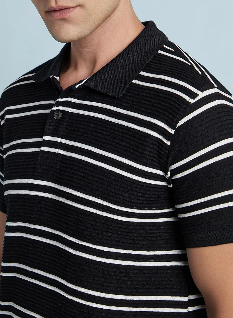 Dennis Lingo Men's Black And White Cotton Blend Striped Regular Fit T-Shirt