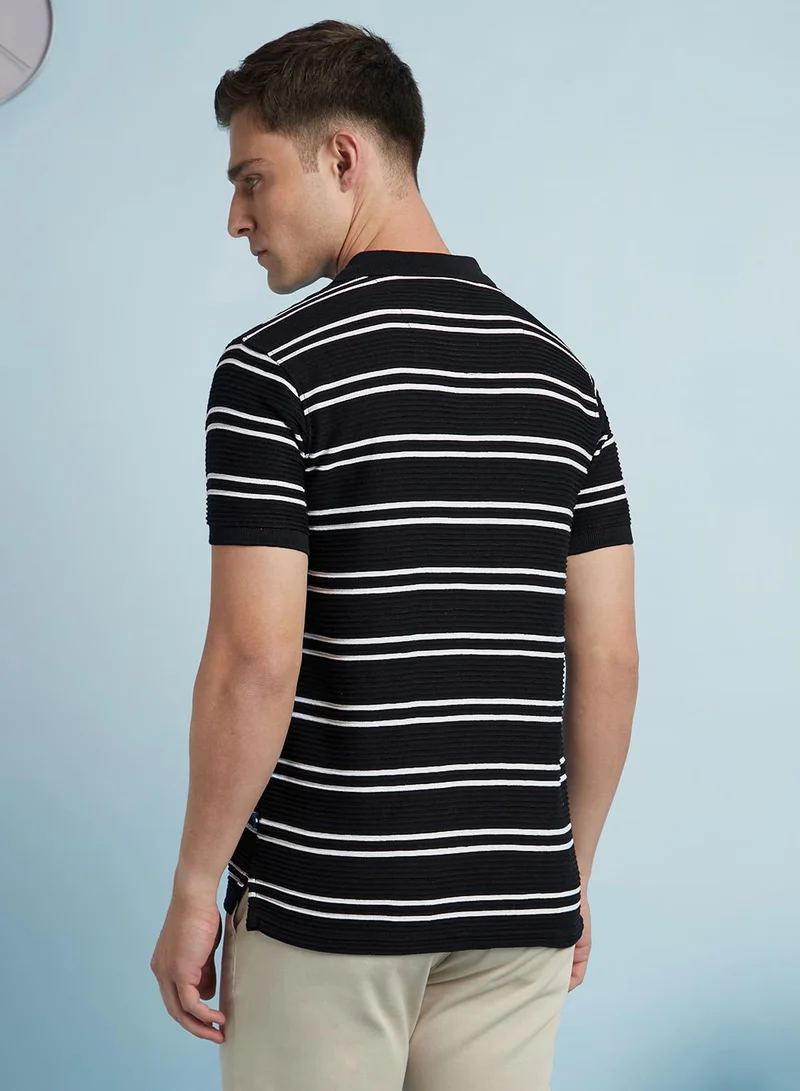 Dennis Lingo Men's Black And White Cotton Blend Striped Regular Fit T-Shirt