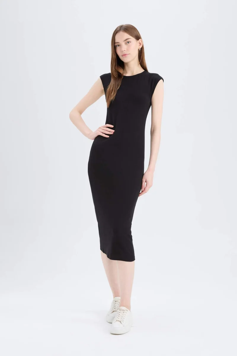ديفاكتو Bodycon Crew Neck Ribana Midi Dress
